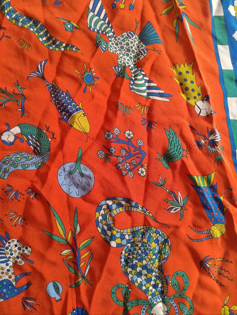 Rumisu Discontinued Wild & Weird Orange Animal Floral 100% Silk Luxury Art Scarf - Picture 5 of 8